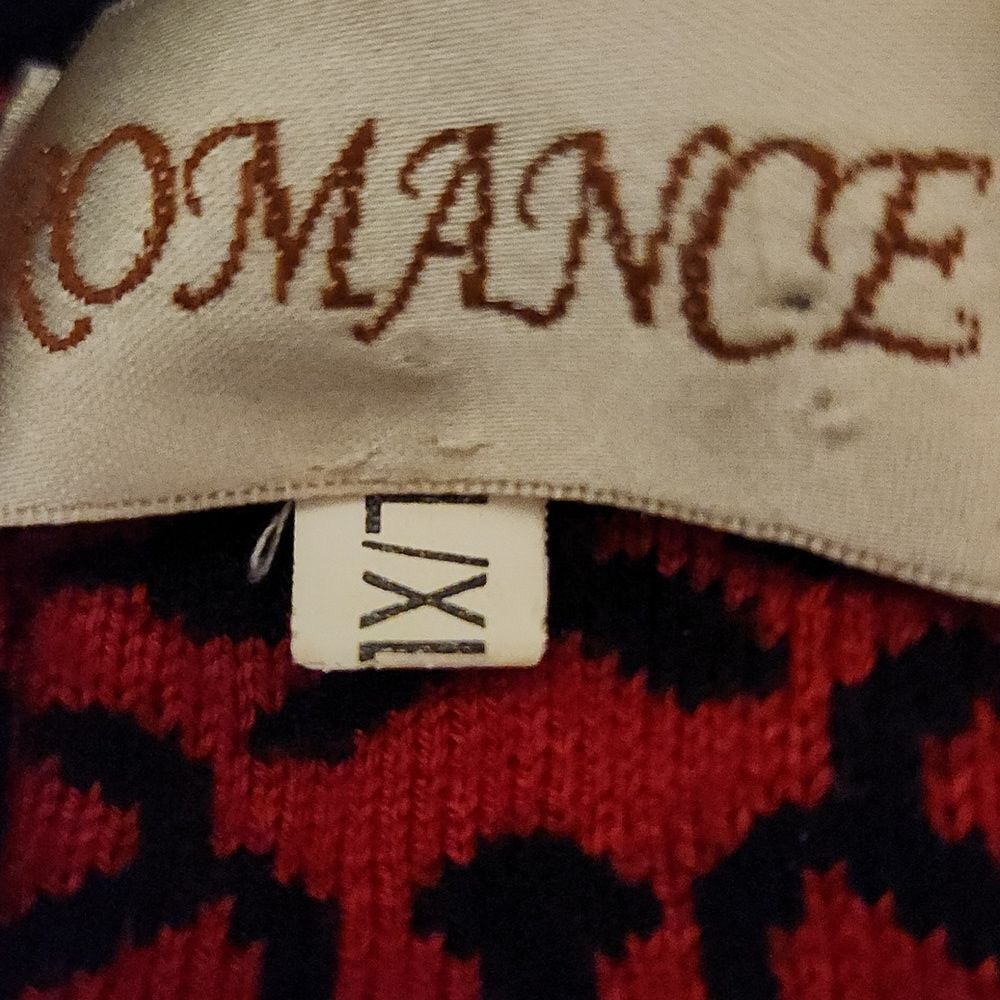 Romance Italy Red and Black Patterned Cardigan XL - Picture 9 of 10